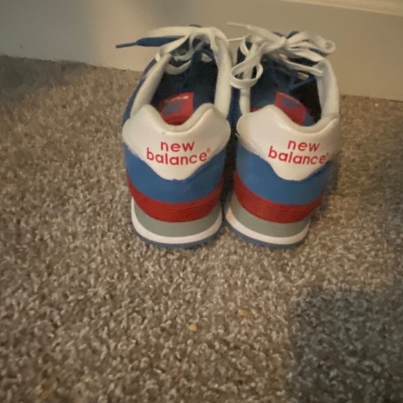 New Balance - Picture 2 of 3